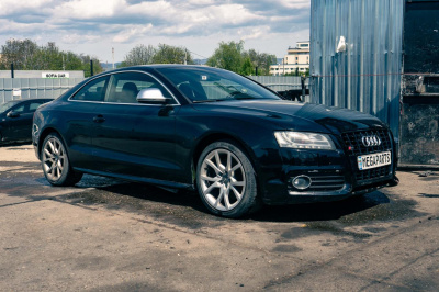 Audi S5 2008 – класическият V8 спортен купе характер